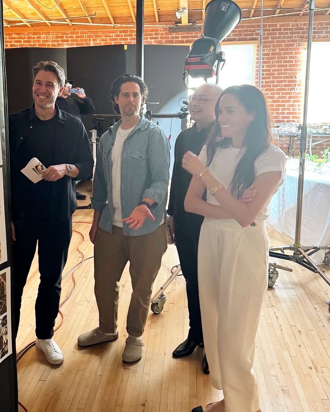 Khoảnh khắc đời thường đáng yêu của Công chúa Lilibet qua ống kính người bạn thân của Meghan- Ảnh 2.