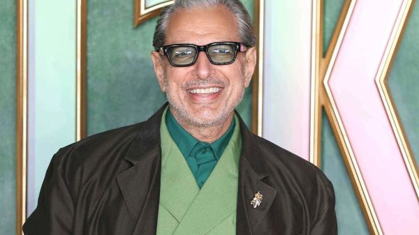 Jeff Goldblum và Quyết Định Ngừng Ăn Thịt Sau Vai Diễn Trong Wicked jeff goldblum4 fgtzjpg