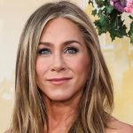Jennifer Aniston Hóa Thân Người Mẹ Độc Hại Trong Phim Chuyển Thể Bán Chạy “I'm Glad My Mom Died" jennifer aniston2 mbygjpg