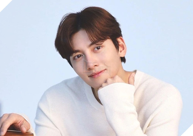 Ji Chang Wook nổi tiếng với các vai diễn hành động trong Cứu Thế, Mật Danh K2.