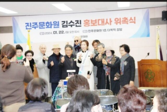 Lời khai bất thường trong vụ nữ ca sĩ S. hại chết con gái 20 tuổi, cảnh sát căng não đấu trí- Ảnh 5. Lời khai bất thường trong vụ nữ ca sĩ S. hại chết con gái 20 tuổi, cảnh sát căng não đấu trí- Ảnh 5.