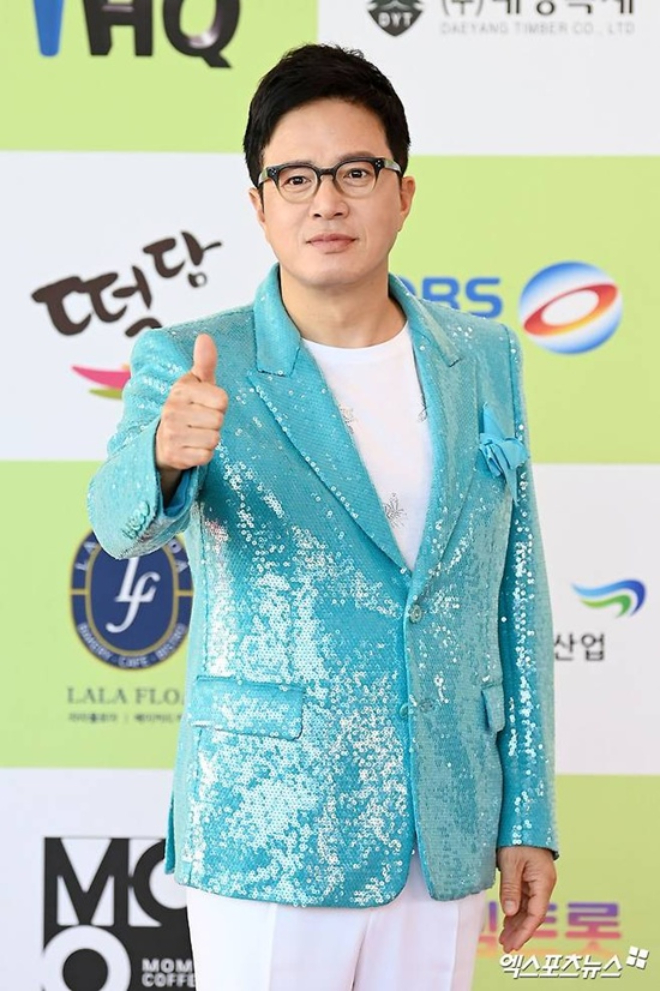 Tấn bi kịch của 1 ngôi sao: Thua cổ phiếu 38 tỷ, bay mất 2 căn nhà, hôn nhân khủng hoảng- Ảnh 3. Tấn bi kịch của 1 ngôi sao: Thua cổ phiếu 38 tỷ, bay mất 2 căn nhà, hôn nhân khủng hoảng- Ảnh 3.