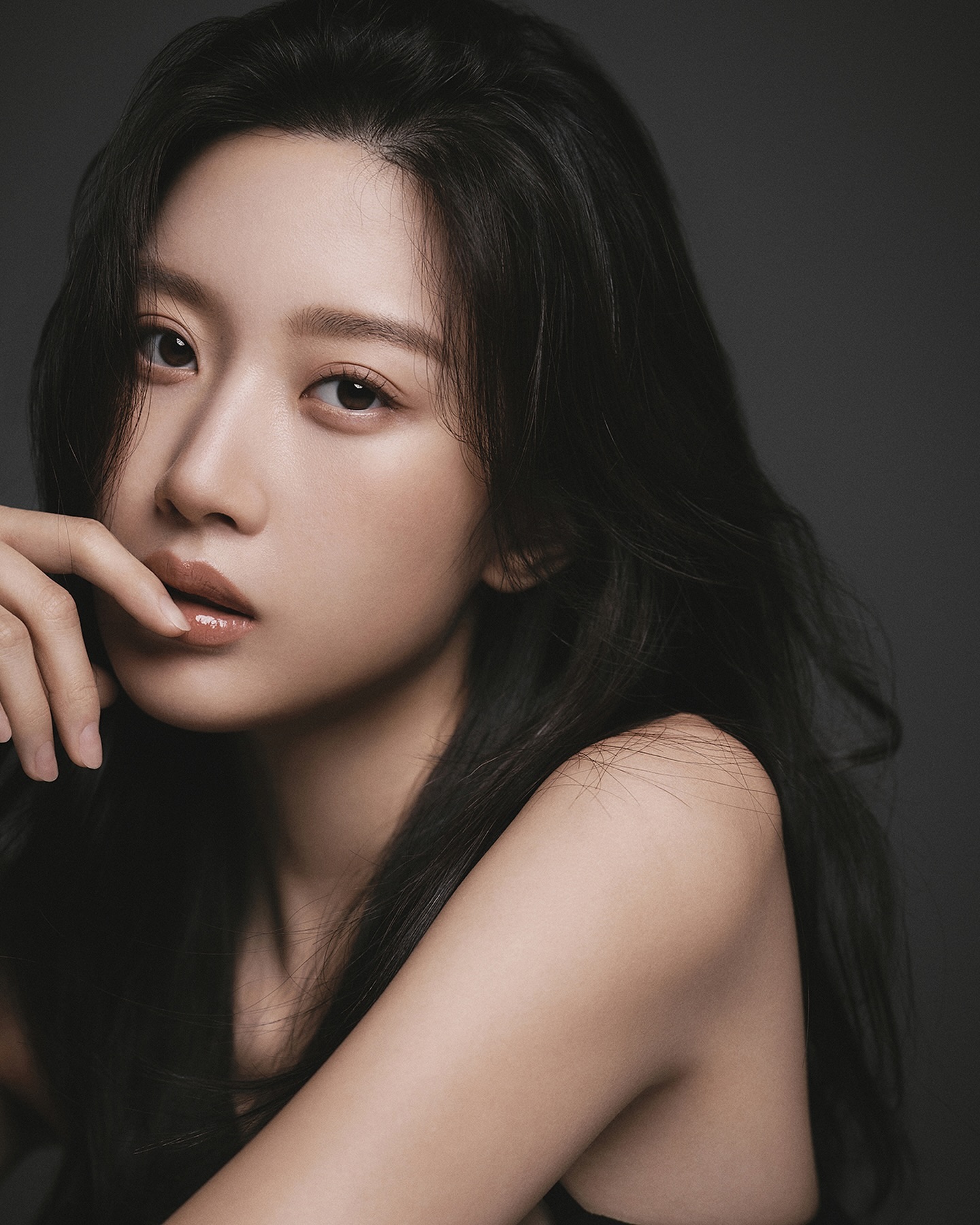 Cả showbiz phải chịu thua khi tiểu thư tài phiệt này lên đồ, siêu sang từ phim đến đời không cần phải diễn- Ảnh 7.