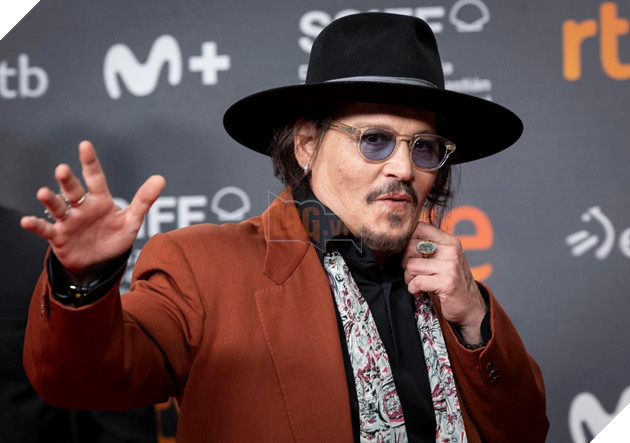 Johnny Depp Quay Lại Hollywood Trong Dự Án Phim Day Drinker