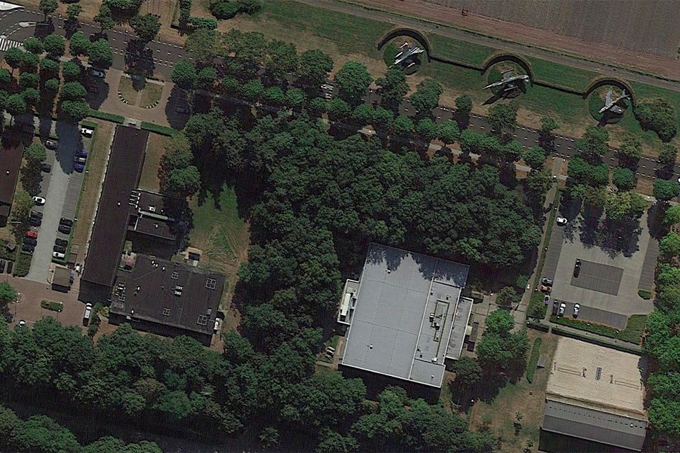 9 địa điểm kỳ bí nhất bị làm mờ trên Google Maps hiện có thể xem vô tư- Ảnh 5.