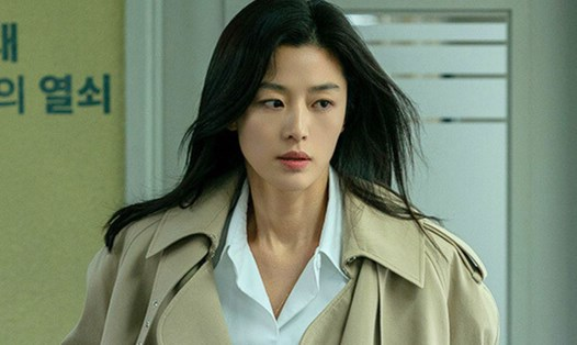 Không thể nhận ra Jun Ji Hyun hiện tại, ảnh cận mặt gây sốc toàn cõi mạng- Ảnh 5.