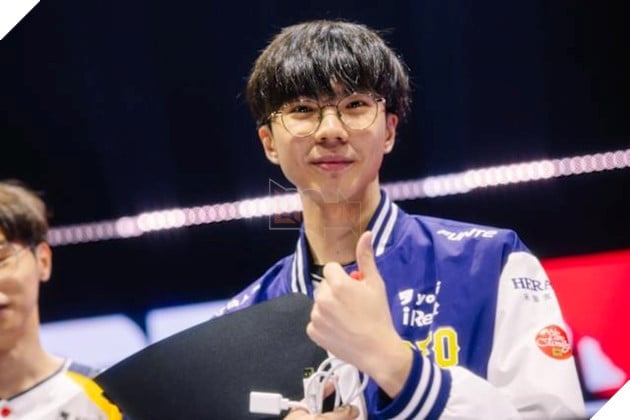 LMHT: Junjia Tro Thanh Tuyen Thu Chuyen Nghiep Nho… Di Chua 3 Sau nhiều năm nỗ lực, Junjia đã thành công tại LCP với CFO và PSG Talon