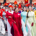 Trọn vẹn khoảnh khắc Khối nghệ sĩ tổng duyệt diễu hành: Chưa bao giờ nghệ sĩ Việt lại đẹp đến thế! k 10ai 1756525418134 17565254184971972542847 286 0 1333 2000 crop 17565254945791815834493jpg