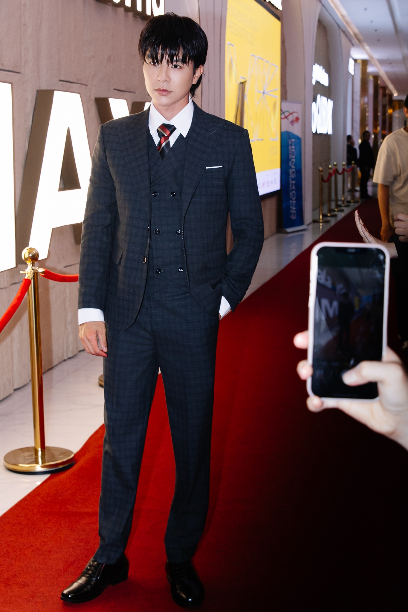 Không ngờ Steven Nguyễn cũng có ngày này- Ảnh 1.