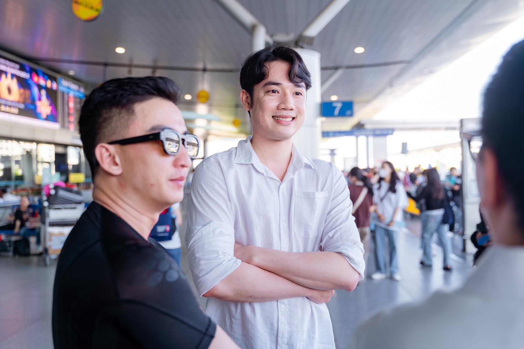 Hoa hậu Ý Nhi lên đường đến Miss World: Bạn trai vắng mặt, bật khóc nức nở khi nhìn thấy một mỹ nhân!- Ảnh 10.