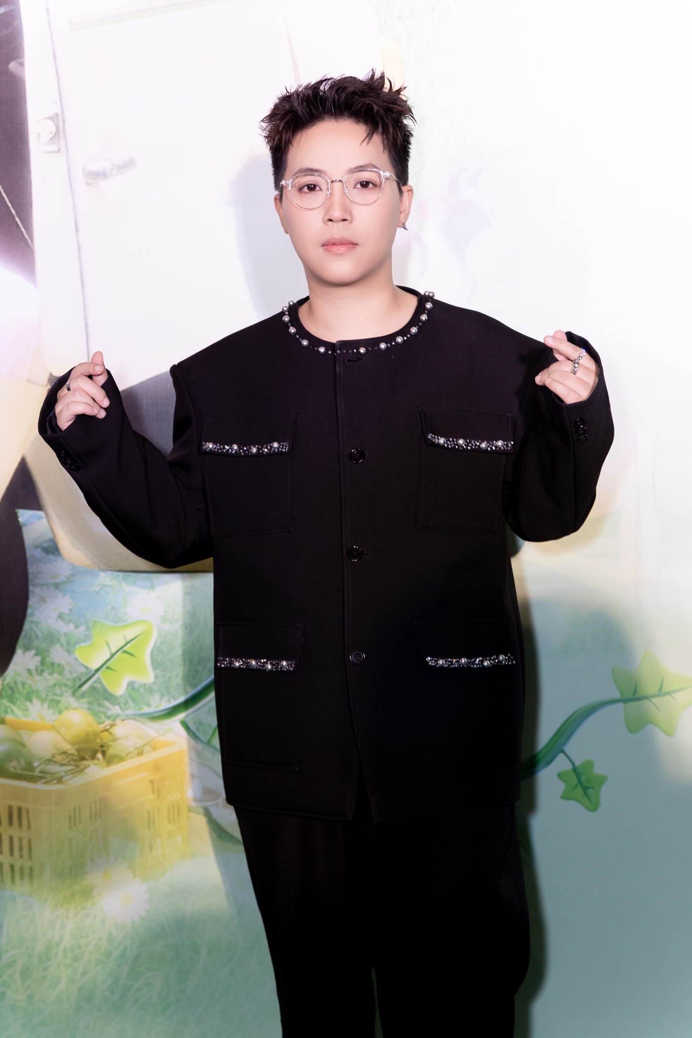 Chi Pu bị soi cận nhan sắc cam thường, Hương Giang bắt chước Gia đình Haha?- Ảnh 11.