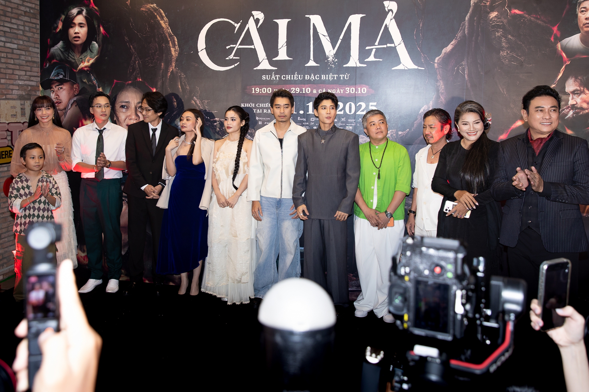 Vbiz kiếm đâu ra người thứ 2 có má lúm đẹp cỡ này: Cười lên sáng bừng khung hình, thích quá trời ơi- Ảnh 1.