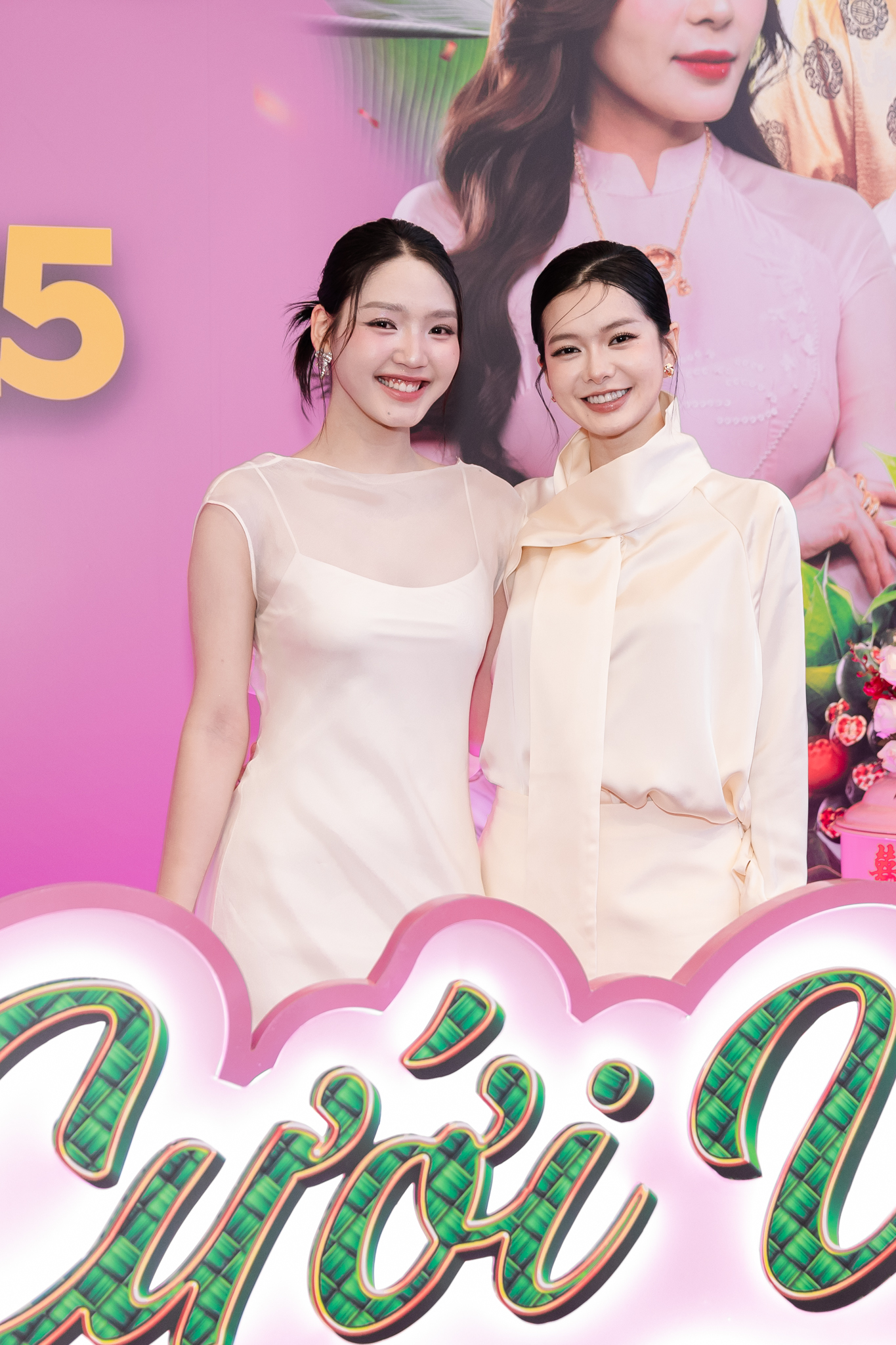 Thảm đỏ HOT nhất hôm nay: Lý Nhã Kỳ - Lê Hoàng Phương đọ sắc bùng nổ, 1 nghệ sĩ lần đầu xuất hiện sau khi phải hầu tòa- Ảnh 9. Thảm đỏ HOT nhất hôm nay: Lý Nhã Kỳ - Lê Hoàng Phương đọ sắc bùng nổ, 1 nghệ sĩ lần đầu xuất hiện sau khi phải hầu tòa- Ảnh 9.