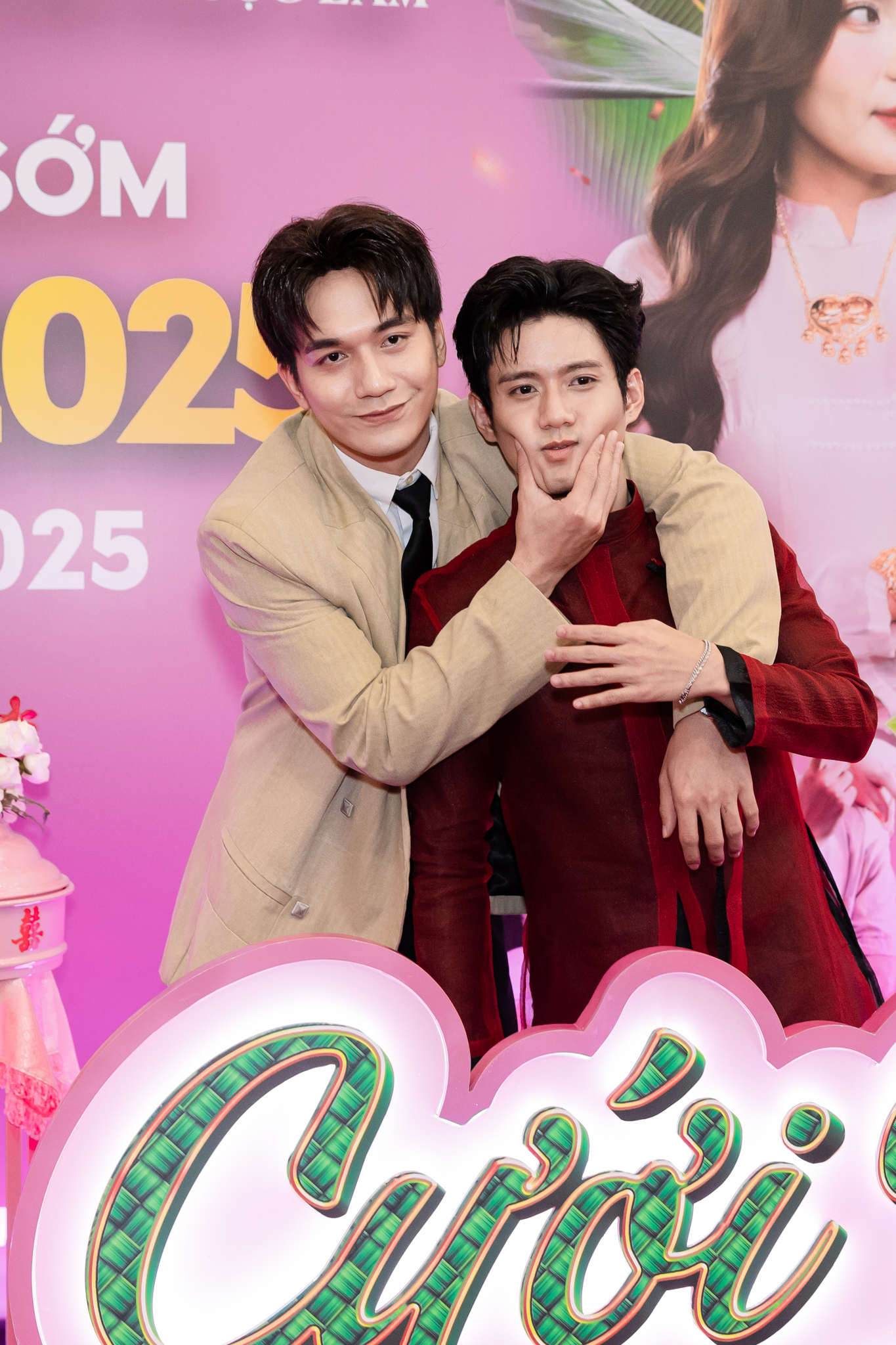 Thảm đỏ HOT nhất hôm nay: Lý Nhã Kỳ - Lê Hoàng Phương đọ sắc bùng nổ, 1 nghệ sĩ lần đầu xuất hiện sau khi phải hầu tòa- Ảnh 10. Thảm đỏ HOT nhất hôm nay: Lý Nhã Kỳ - Lê Hoàng Phương đọ sắc bùng nổ, 1 nghệ sĩ lần đầu xuất hiện sau khi phải hầu tòa- Ảnh 10.