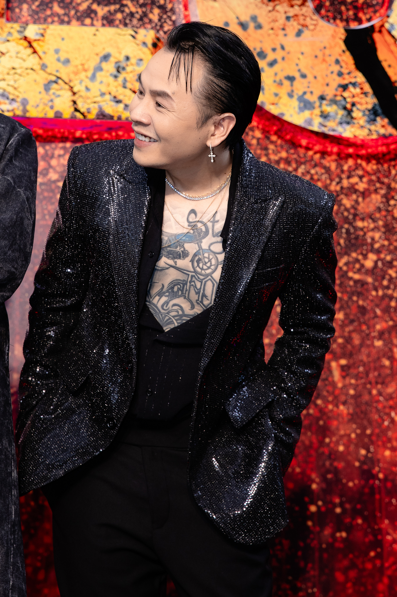 Nam ca sĩ Vbiz bị thủng màng nhĩ: 1 tai chỉ còn nghe được 20%, nguyên nhân xuất phát từ hành động không ai ngờ tới- Ảnh 2. Nam ca sĩ Vbiz bị thủng màng nhĩ: 1 tai chỉ còn nghe được 20%, nguyên nhân xuất phát từ hành động không ai ngờ tới- Ảnh 2.