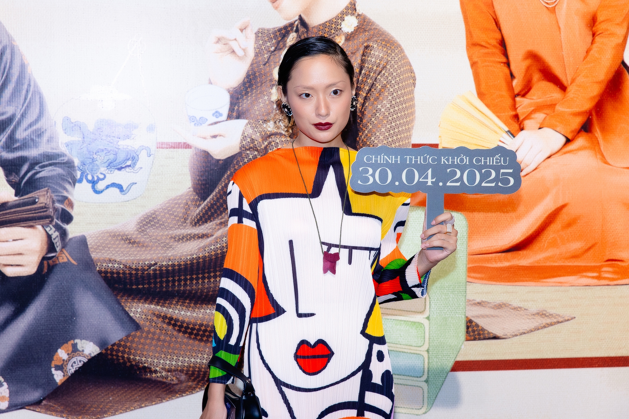 Thảm đỏ hot nhất hôm nay: Tiểu Vy - Nam Anh đọ sắc “khét lẹt”, 1 mỹ nhân gây sốc vì nhan sắc hậu giảm 20kg- Ảnh 14.