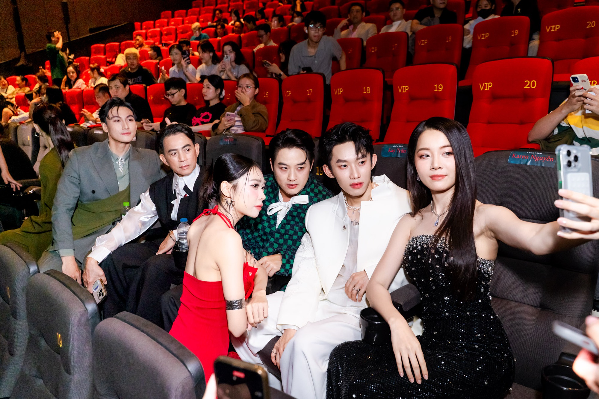 1 mỹ nhân Việt bất ngờ tuyên bố: Từ nay tôi không muốn làm “bé ba” nữa- Ảnh 2.