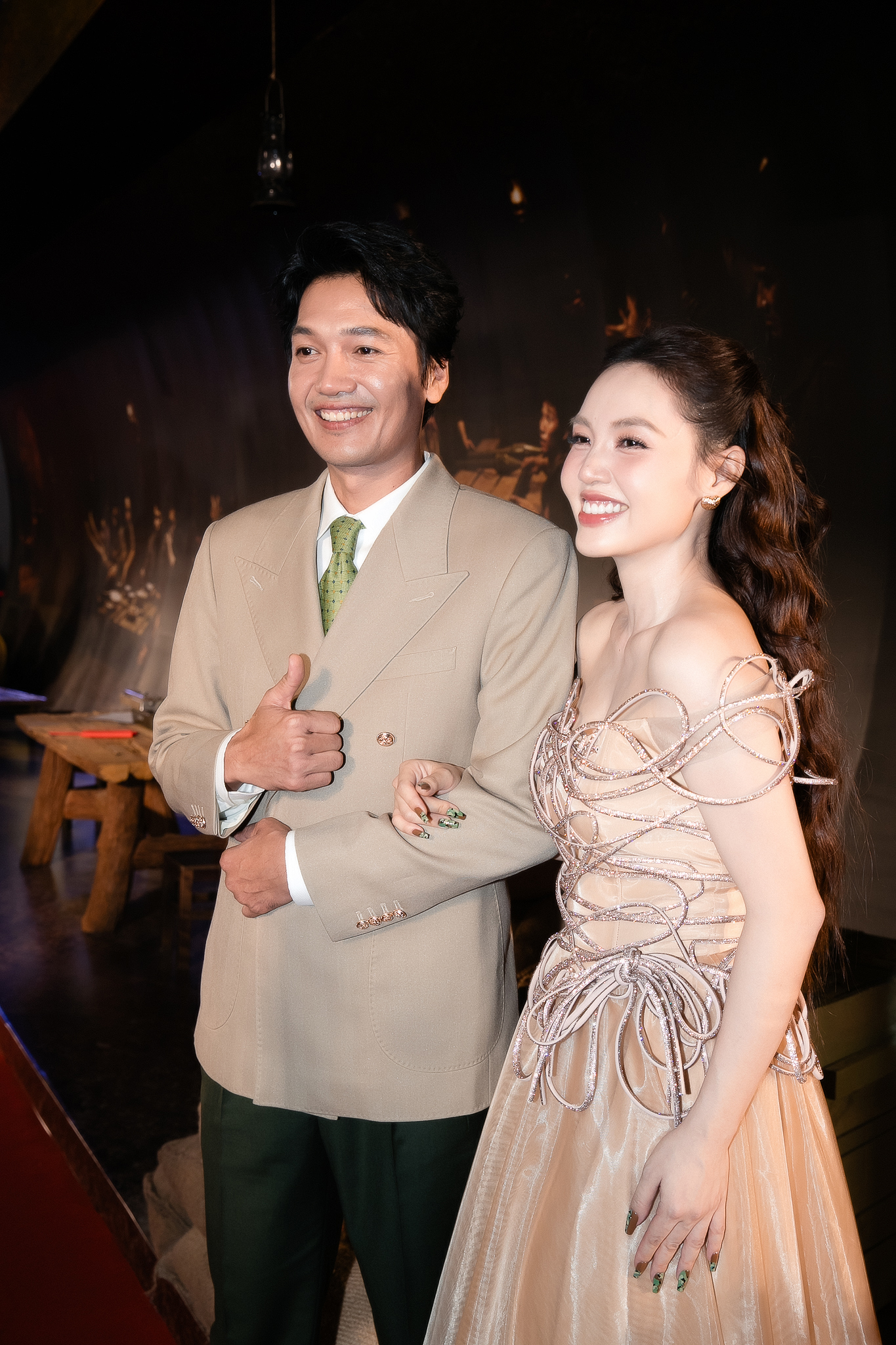 Thảm đỏ hot nhất hôm nay: