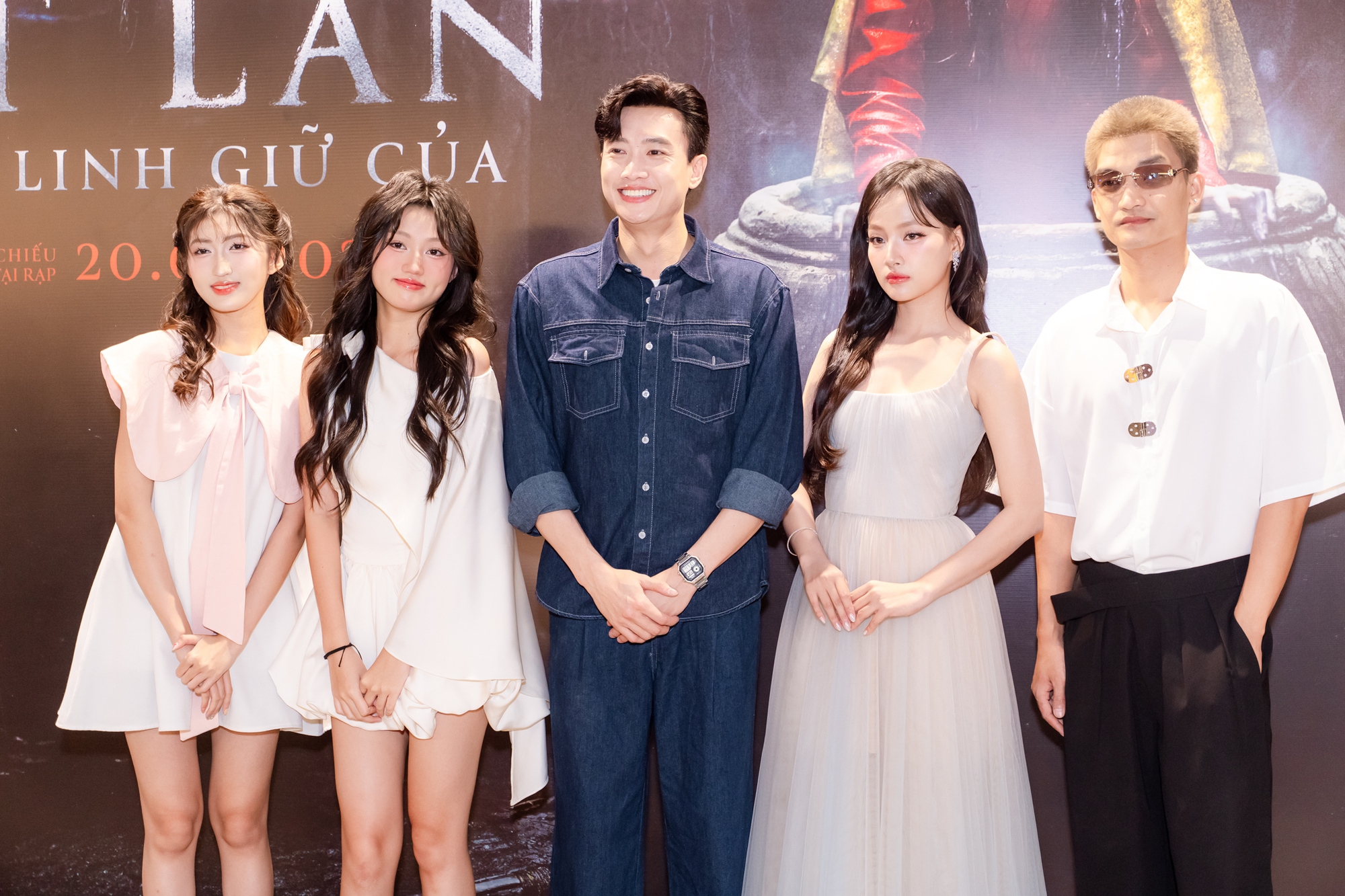 Nhan sắc Xoài Non nay sao lạ quá, dân tình hoang mang