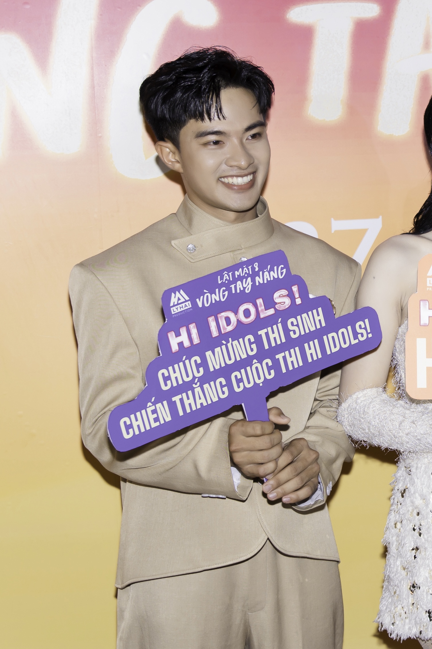 Thảm đỏ hot nhất hôm nay: “Mẹ 4 con” Minh Hà vẫn đẹp như thiếu nữ, mỹ nhân 17 tuổi thua Hoa hậu mỗi cái vương miện- Ảnh 6.