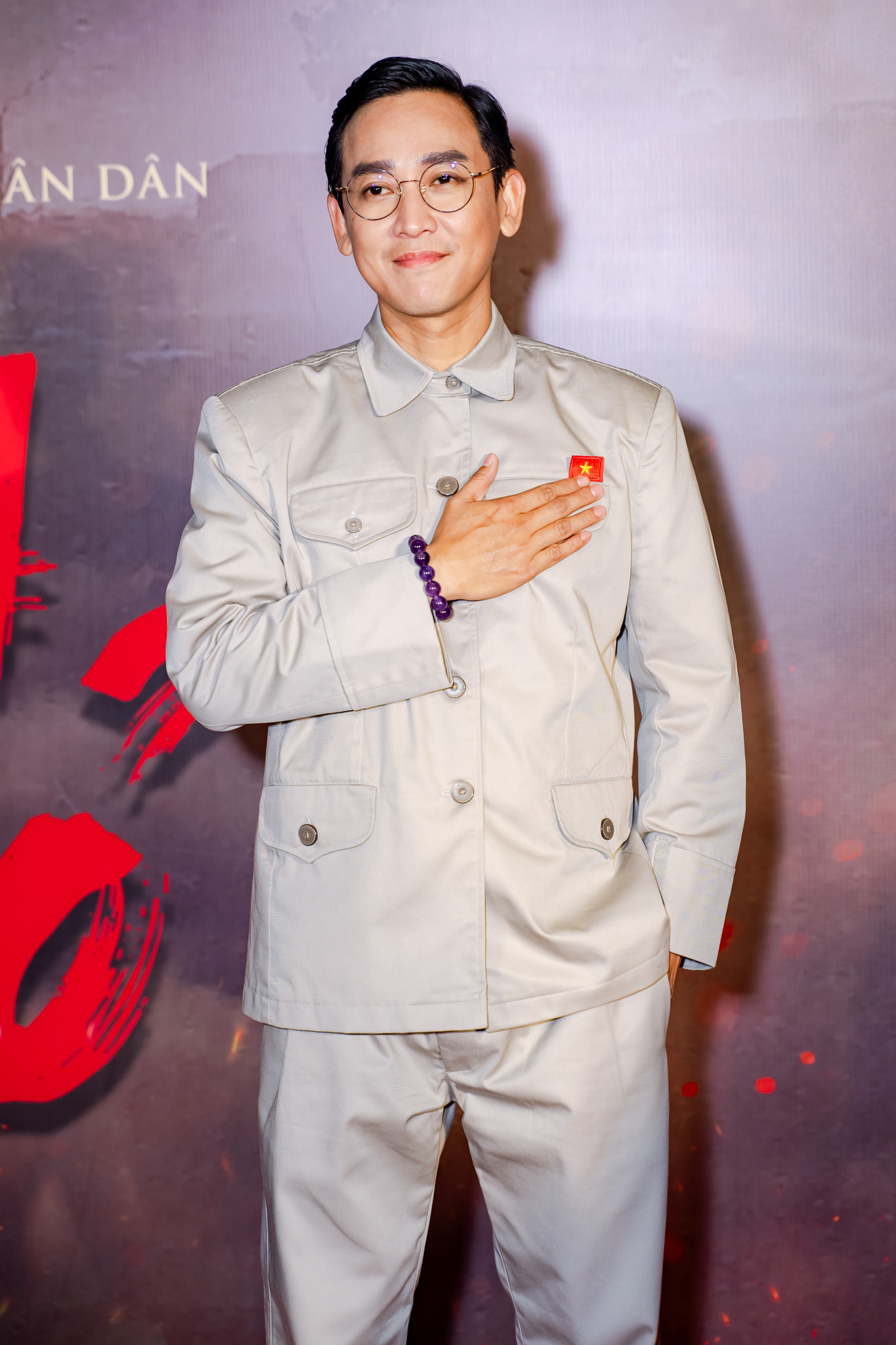 Thảm đỏ hot nhất hôm nay: Hứa Vĩ Văn U50 vẫn lấn át hội nam thần, 1 nàng thơ đẹp quá mức thách thức mọi filter- Ảnh 1. Thảm đỏ hot nhất hôm nay: Hứa Vĩ Văn U50 vẫn lấn át hội nam thần, 1 nàng thơ đẹp quá mức thách thức mọi filter- Ảnh 1.