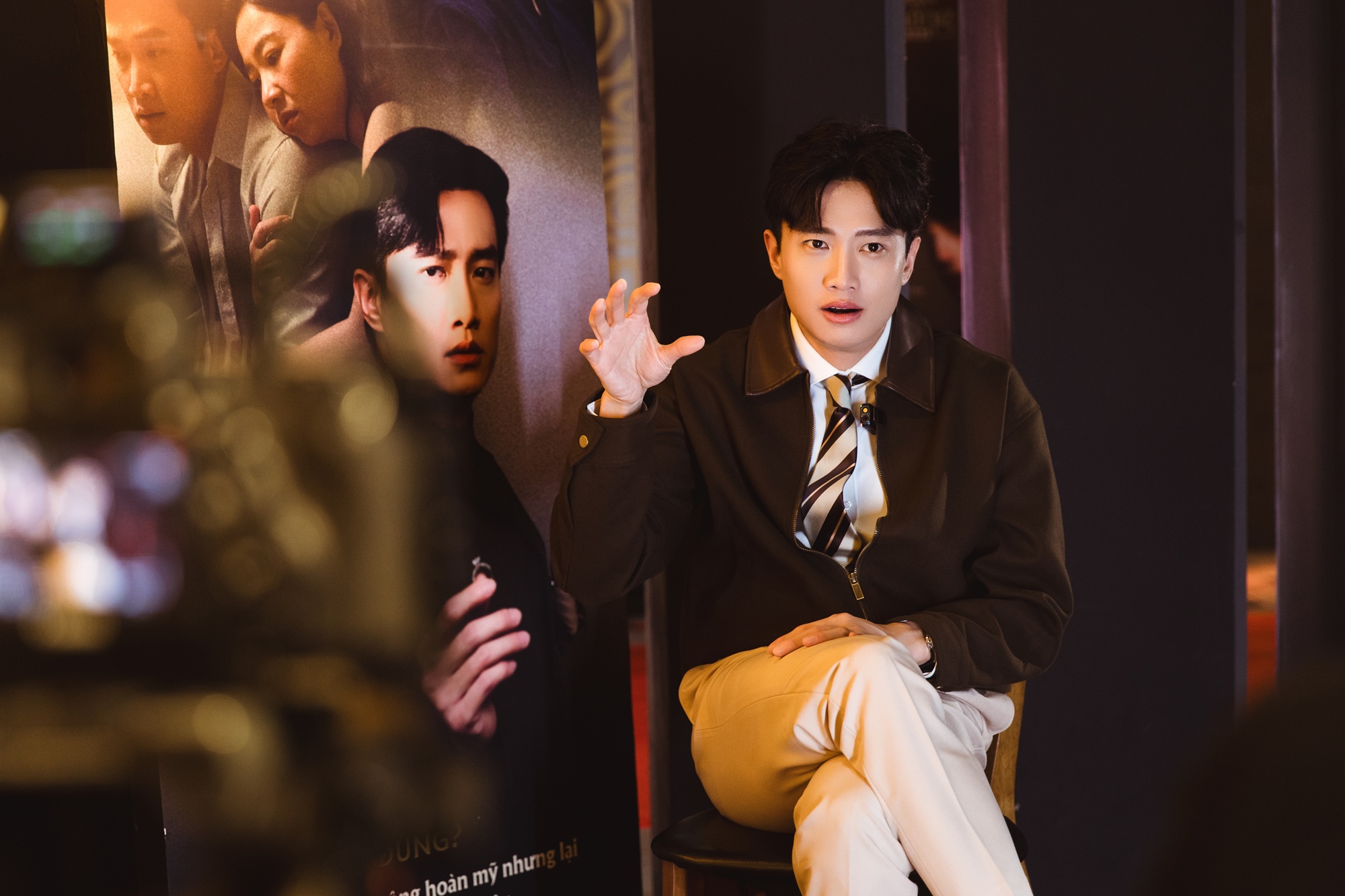 Quốc Trường: Cả nước đều khao khát xem bạn gái của tôi là ai, cứ thấy tôi đứng với ai là tự động ghép đôi- Ảnh 2.