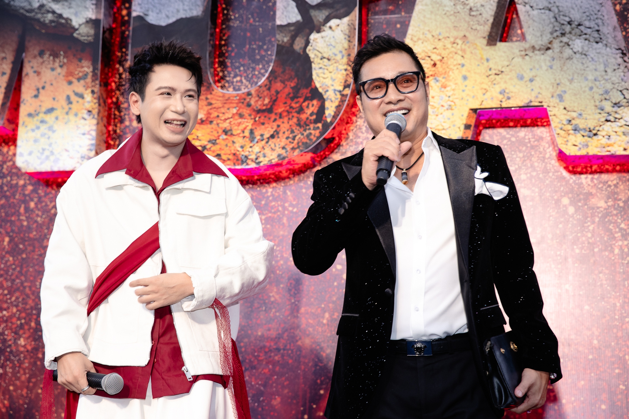 Nam ca sĩ Vbiz bị thủng màng nhĩ: 1 tai chỉ còn nghe được 20%, nguyên nhân xuất phát từ hành động không ai ngờ tới- Ảnh 11. Nam ca sĩ Vbiz bị thủng màng nhĩ: 1 tai chỉ còn nghe được 20%, nguyên nhân xuất phát từ hành động không ai ngờ tới- Ảnh 11.