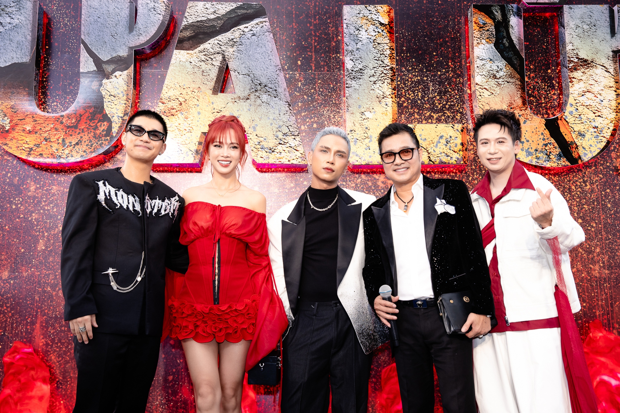 Nam ca sĩ Vbiz bị thủng màng nhĩ: 1 tai chỉ còn nghe được 20%, nguyên nhân xuất phát từ hành động không ai ngờ tới- Ảnh 12. Nam ca sĩ Vbiz bị thủng màng nhĩ: 1 tai chỉ còn nghe được 20%, nguyên nhân xuất phát từ hành động không ai ngờ tới- Ảnh 12.