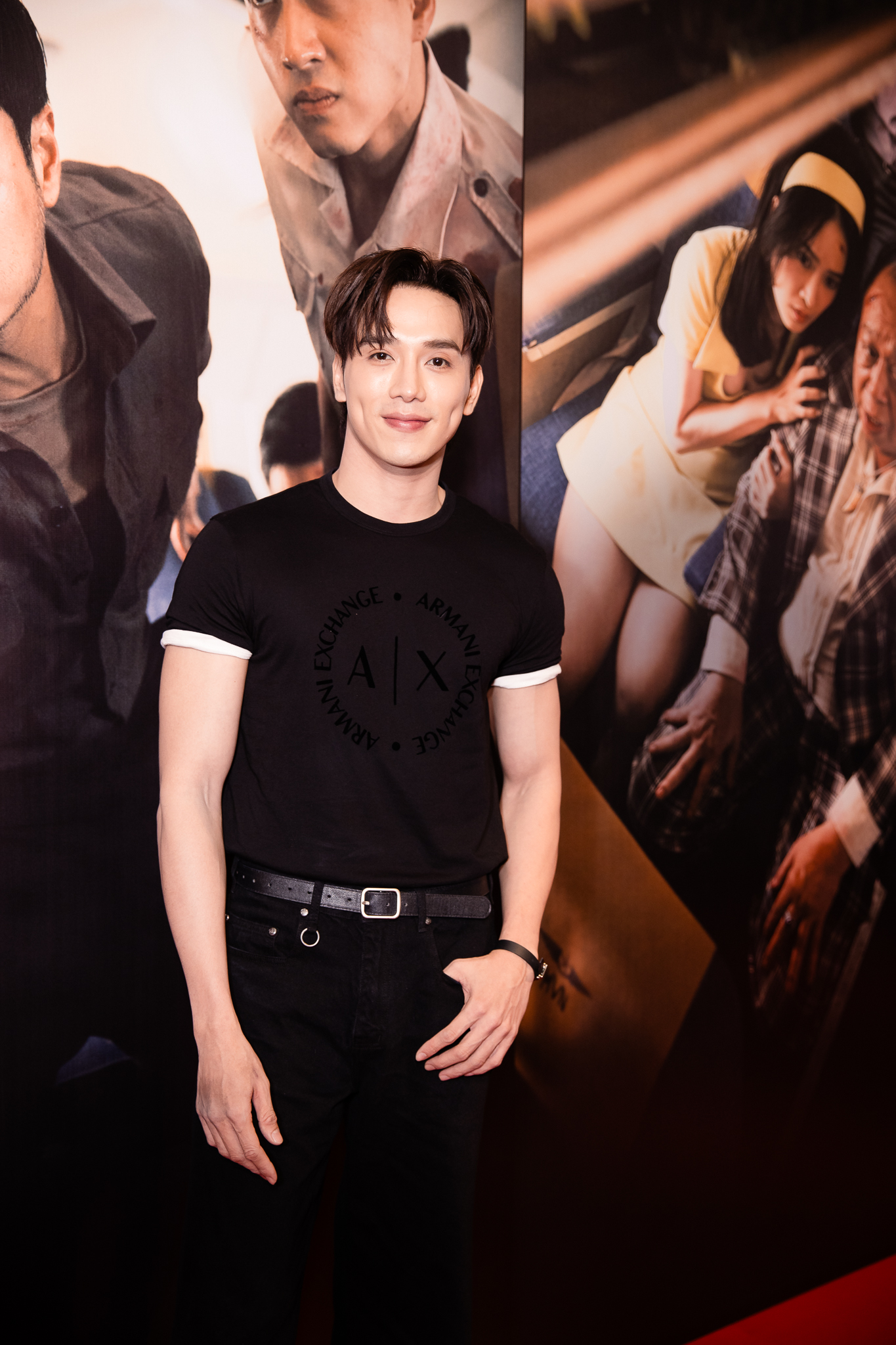 Siêu thảm đỏ hot nhất hôm nay: Minh Hằng - Lý Nhã Kỳ đọ sắc nét căng, dàn sao Mưa Đỏ visual cháy khét mọi khung hình- Ảnh 19.