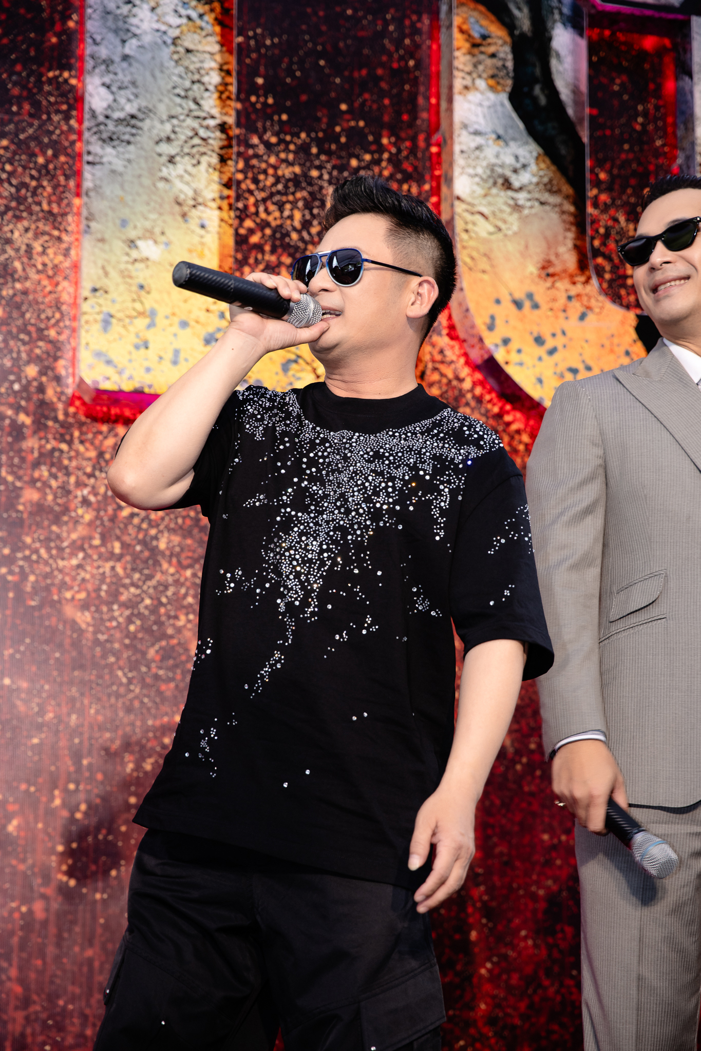 Nam ca sĩ Vbiz bị thủng màng nhĩ: 1 tai chỉ còn nghe được 20%, nguyên nhân xuất phát từ hành động không ai ngờ tới- Ảnh 4. Nam ca sĩ Vbiz bị thủng màng nhĩ: 1 tai chỉ còn nghe được 20%, nguyên nhân xuất phát từ hành động không ai ngờ tới- Ảnh 4.