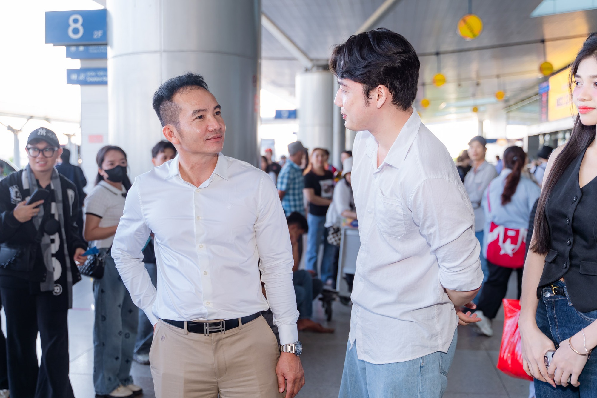 Hoa hậu Ý Nhi lên đường đến Miss World: Bạn trai vắng mặt, bật khóc nức nở khi nhìn thấy một mỹ nhân!- Ảnh 11.