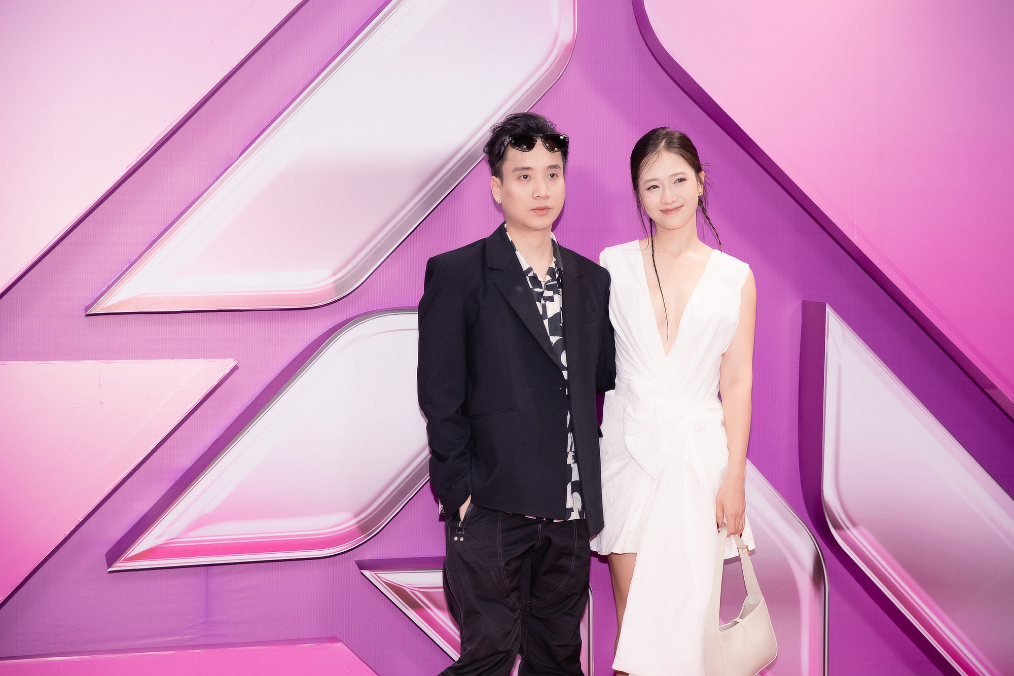 Thảm đỏ khủng Em Xinh Say Hi: Bích Phương - Bảo Anh và dàn mỹ nhân