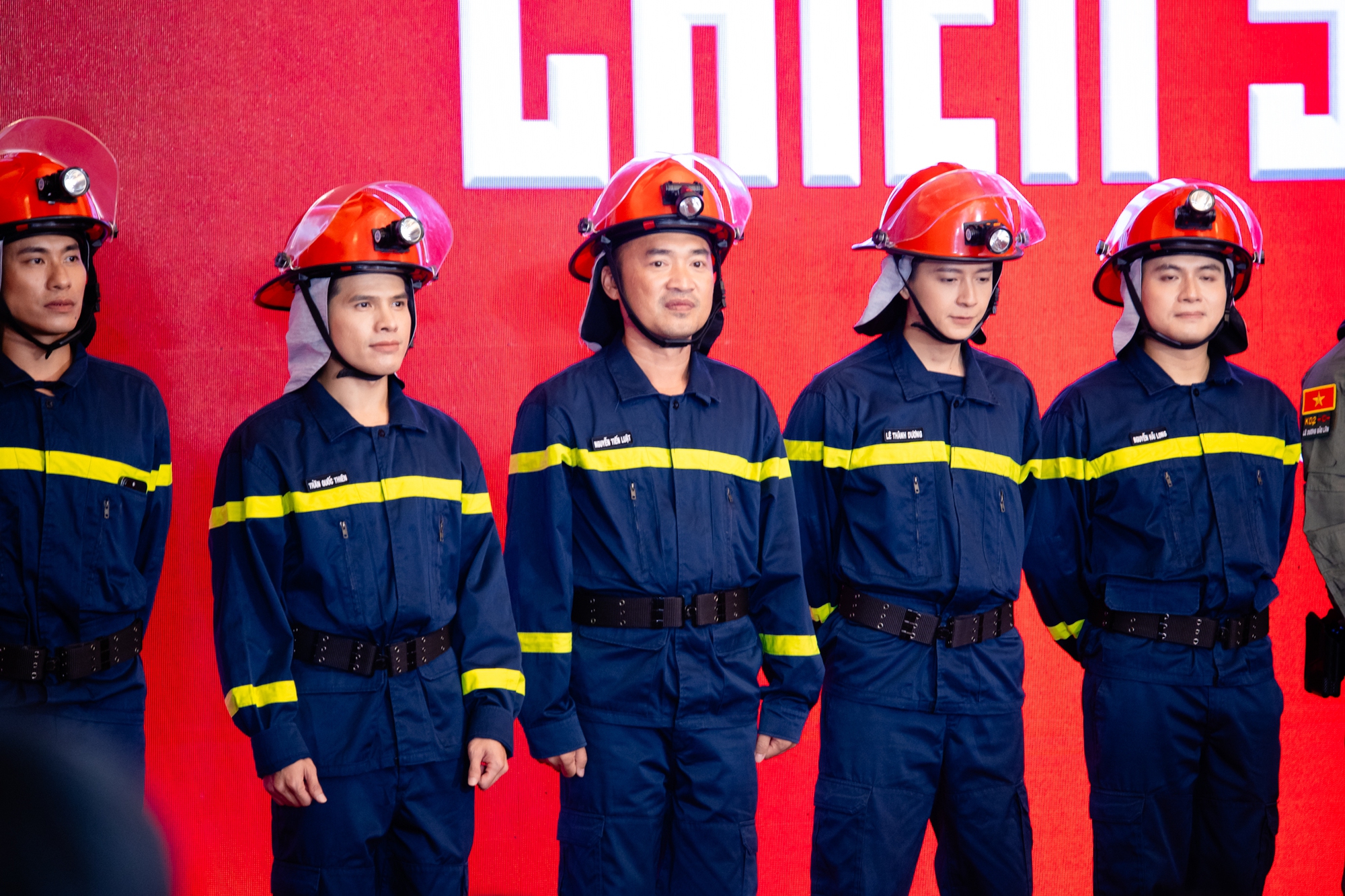 Phỏng vấn nóng Diệp Lâm Anh: Phỏng vấn nóng Diệp Lâm Anh: