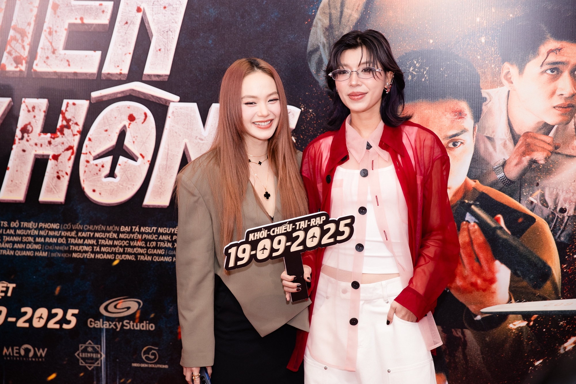 "Ngọc nữ mới của Vbiz" đẹp điên đảo đến mức netizen "phong thần", lấn lướt cả Minh Hằng - Thiều Bảo Trâm? k14 53 11 1758030426359 17580304268681277615908 17580810460521538171901 1758084036870 1758084038406181690658