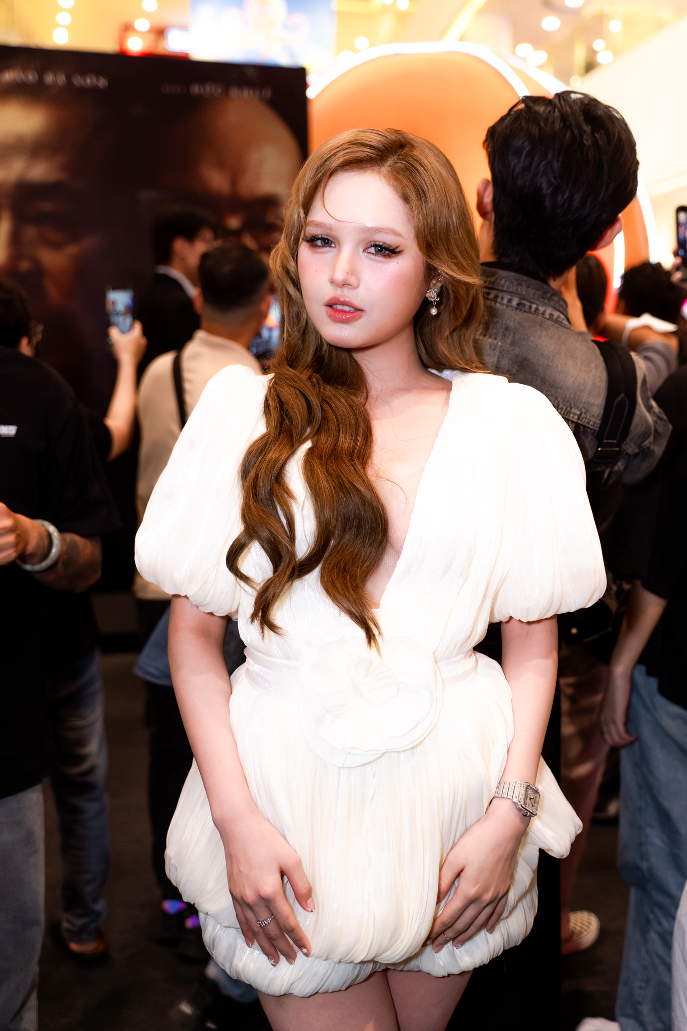 Nhan sắc Xoài Non nay sao lạ quá, dân tình hoang mang