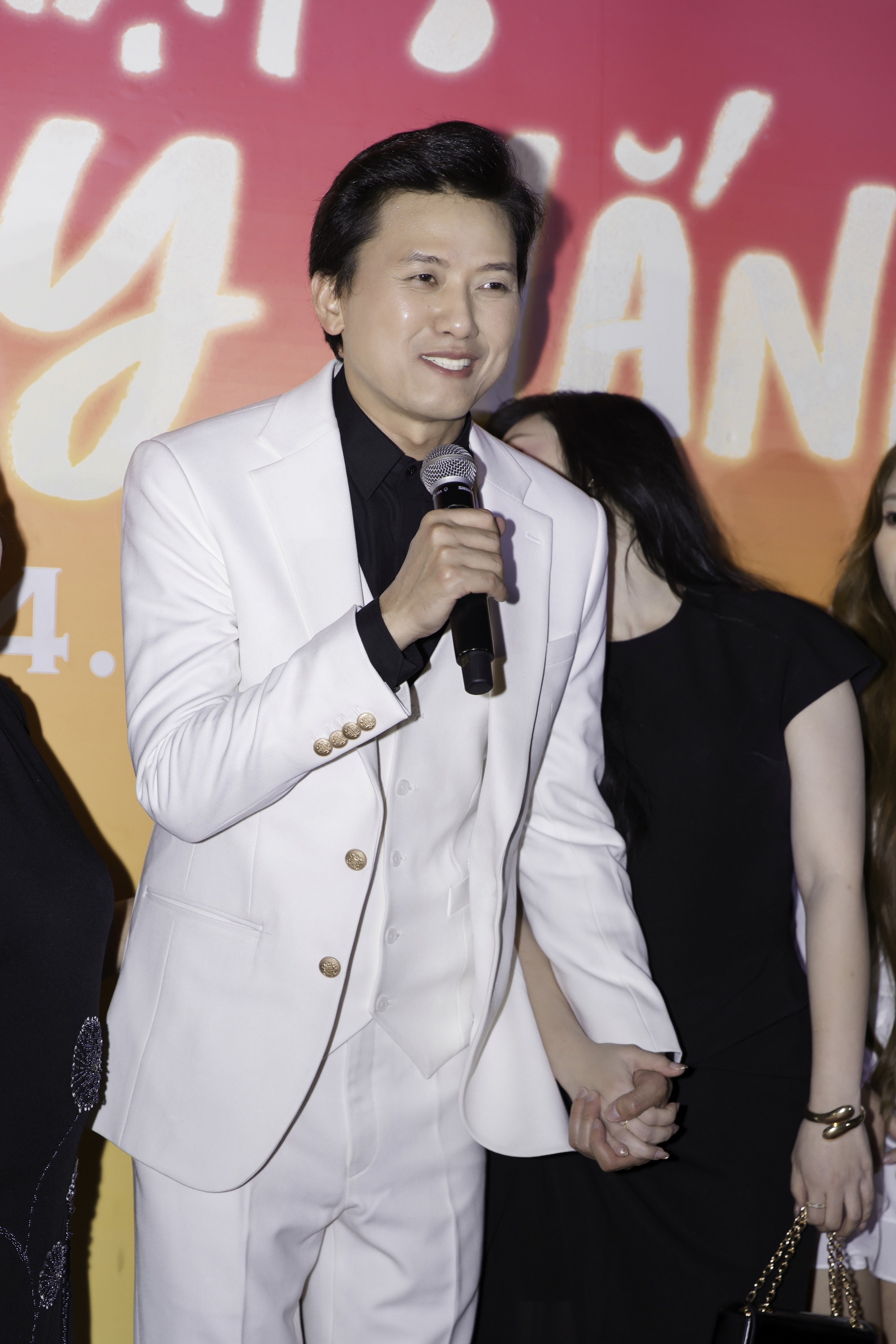 Thảm đỏ hot nhất hôm nay: “Mẹ 4 con” Minh Hà vẫn đẹp như thiếu nữ, mỹ nhân 17 tuổi thua Hoa hậu mỗi cái vương miện- Ảnh 14.