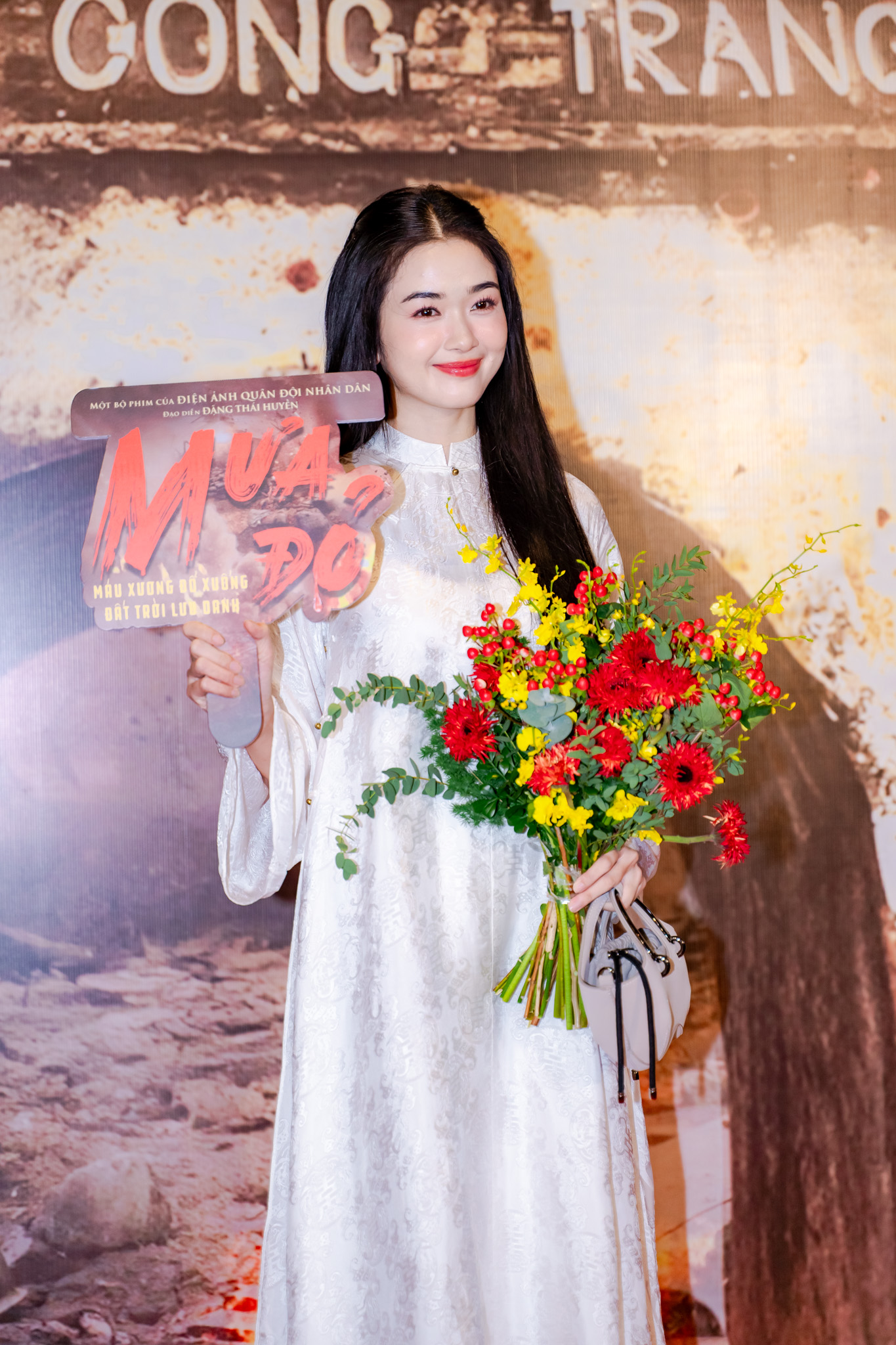 Thảm đỏ hot nhất hôm nay: Hứa Vĩ Văn U50 vẫn lấn át hội nam thần, 1 nàng thơ đẹp quá mức thách thức mọi filter- Ảnh 11. Thảm đỏ hot nhất hôm nay: Hứa Vĩ Văn U50 vẫn lấn át hội nam thần, 1 nàng thơ đẹp quá mức thách thức mọi filter- Ảnh 11.