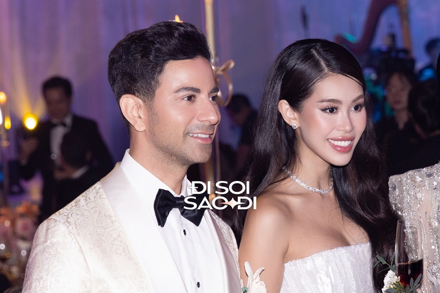 Cùng là đám cưới nhưng đây là chuyện Tiên Nguyễn được làm, Hà Tăng - Linh Rin thì không!- Ảnh 11. Cùng là đám cưới nhưng đây là chuyện Tiên Nguyễn được làm, Hà Tăng - Linh Rin thì không!- Ảnh 11.