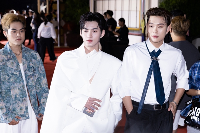 1 sao nam bị Lê Dương Bảo Lâm 1 sao nam bị Lê Dương Bảo Lâm