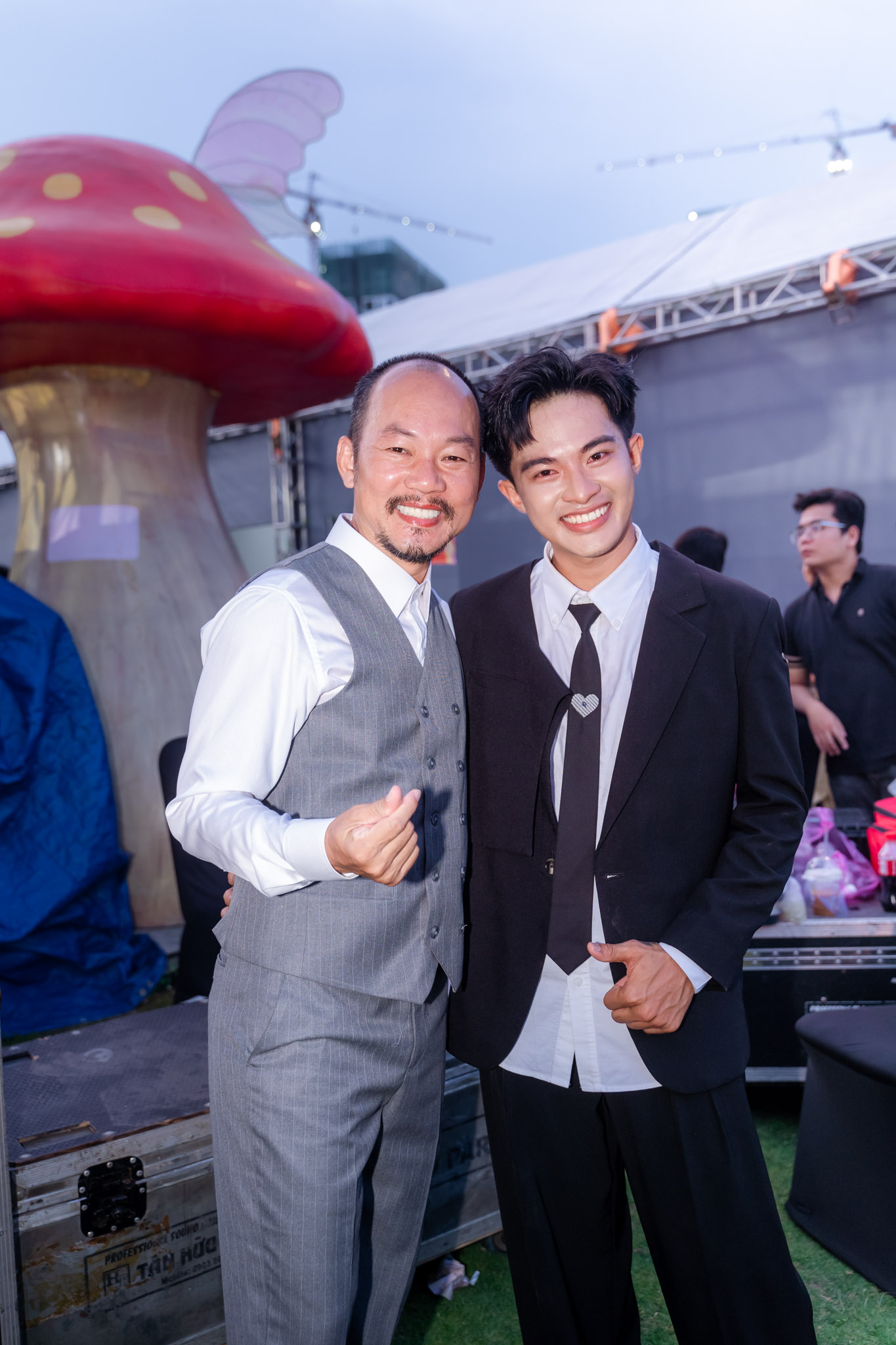 Ái nữ sao Việt gây sốt MXH vì nhan sắc cuốn hơn chữ cuốn, mới 12 tuổi đã đẹp hết phần ba mẹ- Ảnh 9.