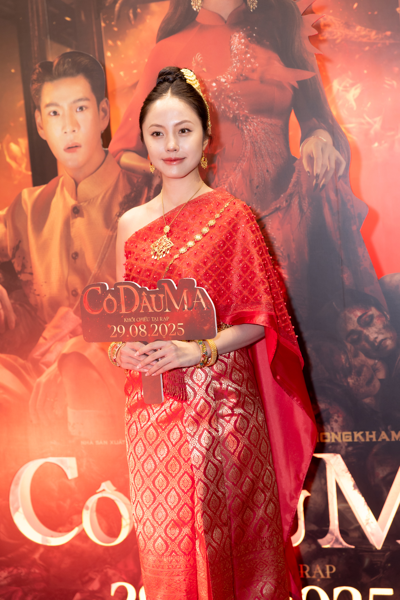 Đám cưới đang viral khắp MXH: Cô dâu đẹp đến nghẹt thở, chú rể là thiếu gia siêu giàu thấy mà ham- Ảnh 9.