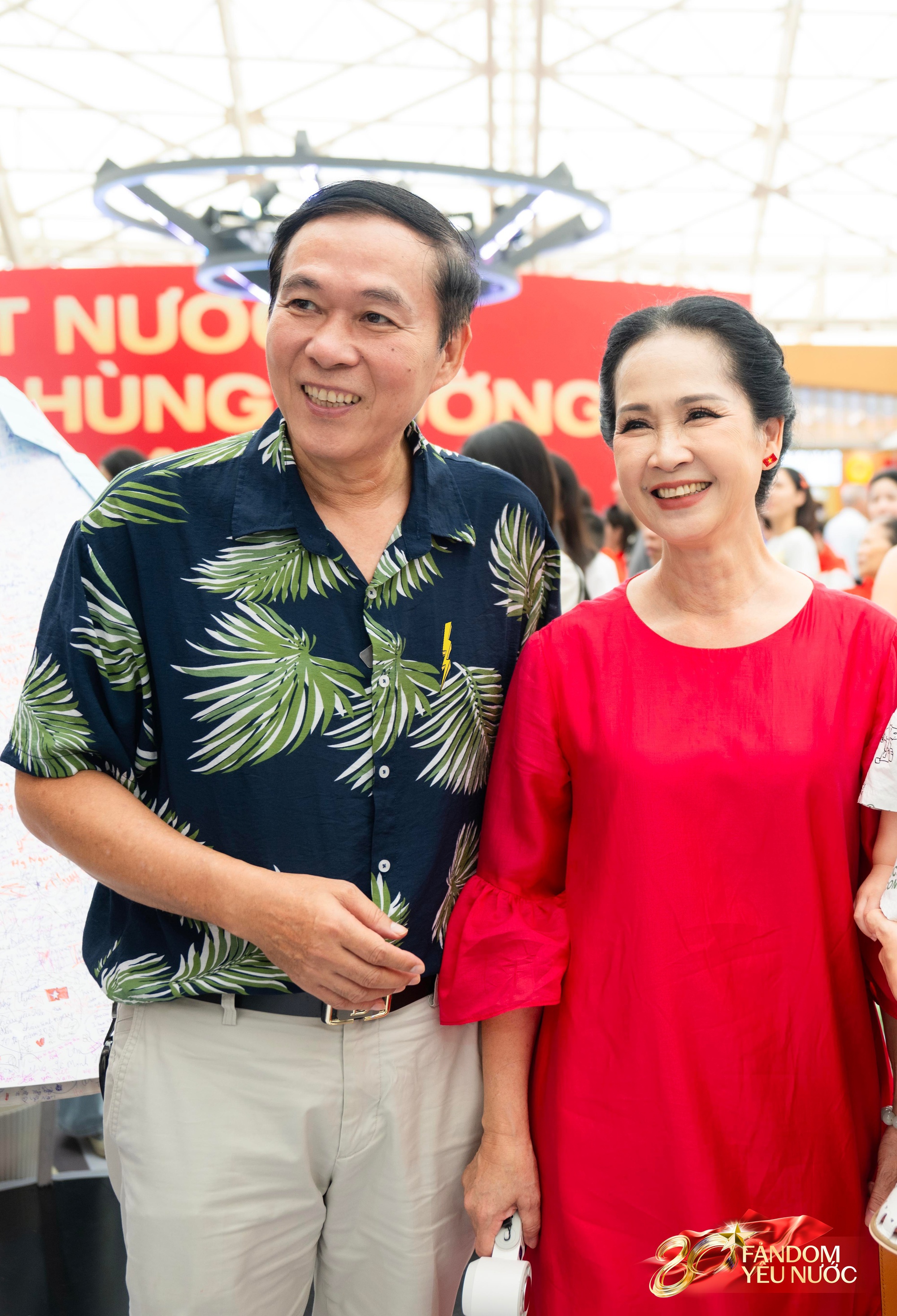 Dàn sao Việt tại Triển lãm Thành tựu đất nước: Phương Oanh - Shark Bình sánh đôi, 1 sao nữ 42 tuổi đang hot khoe visual quá xinh!- Ảnh 7. Dàn sao Việt tại Triển lãm Thành tựu đất nước: Phương Oanh - Shark Bình sánh đôi, 1 sao nữ 42 tuổi đang hot khoe visual quá xinh!- Ảnh 7.