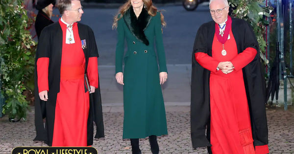 Kate Middleton rạng rỡ chủ trì đại lễ Giáng sinh, visual "bùng nổ" tại thánh đường thiêng liêng chỉ sau vài ngày gây bão với vương miện quyền lực 27 Kate Middleton rạng rỡ chủ trì đại lễ Giáng sinh, visual "bùng nổ" tại thánh đường thiêng liêng chỉ sau vài ngày gây bão với vương miện quyền lực kate william charlotte 6 1764966033183700124382 1765011197679 1765011197882840082886png