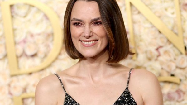Keira Knightley Giải Thích Vì Sao Chỉ Xem Love Actually Một Lần Và Chưa Bao Giờ Xem Một Phim Cướp Biển keira knightley6 etnojpg