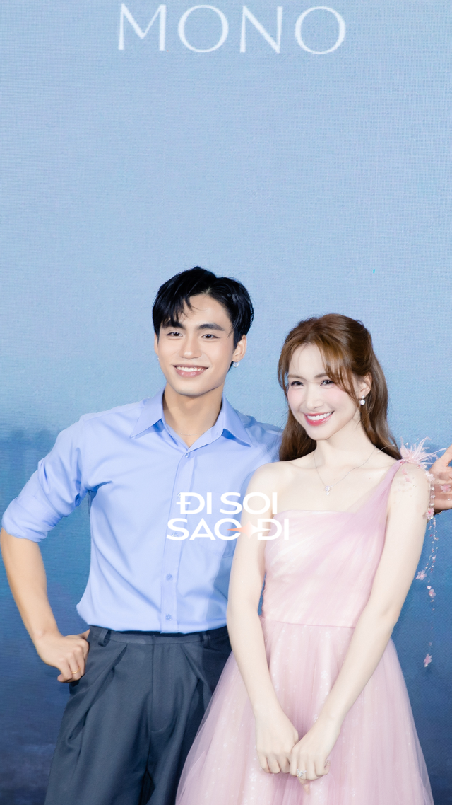 AMEE gây tranh cãi thái độ thiếu lịch sự vì lặp đi lặp lại 1 hành động khiến em trai Sơn Tùng sượng trân- Ảnh 5.