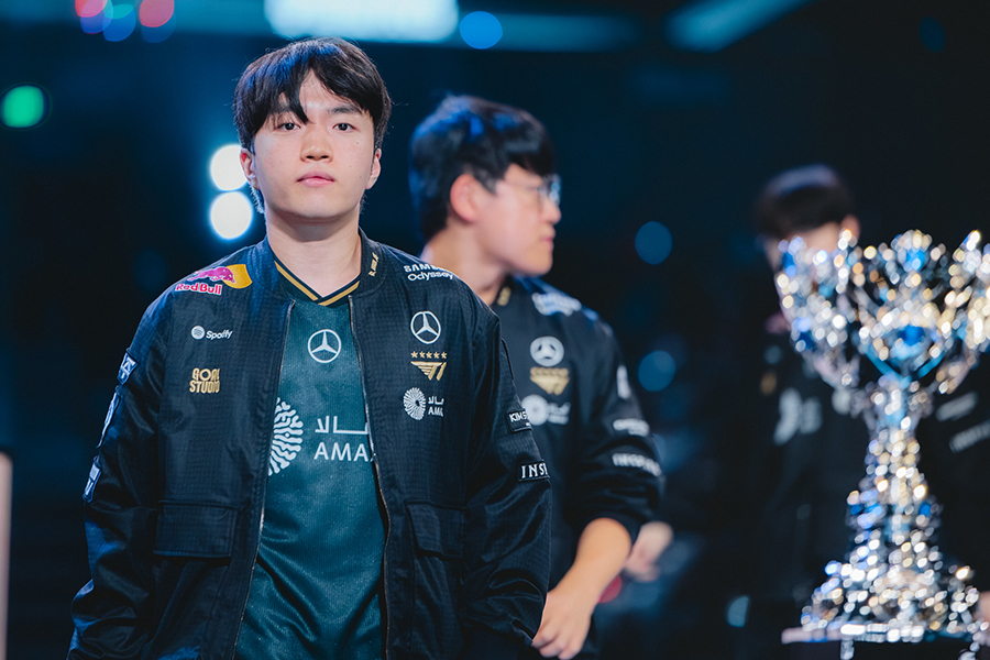 keria-cktg-2025 Cộng đồng LMHT sôi sục trước chung kết CKTG 2025: “Faker vs Bdd chỉ là bề nổi" keria cktg 2025