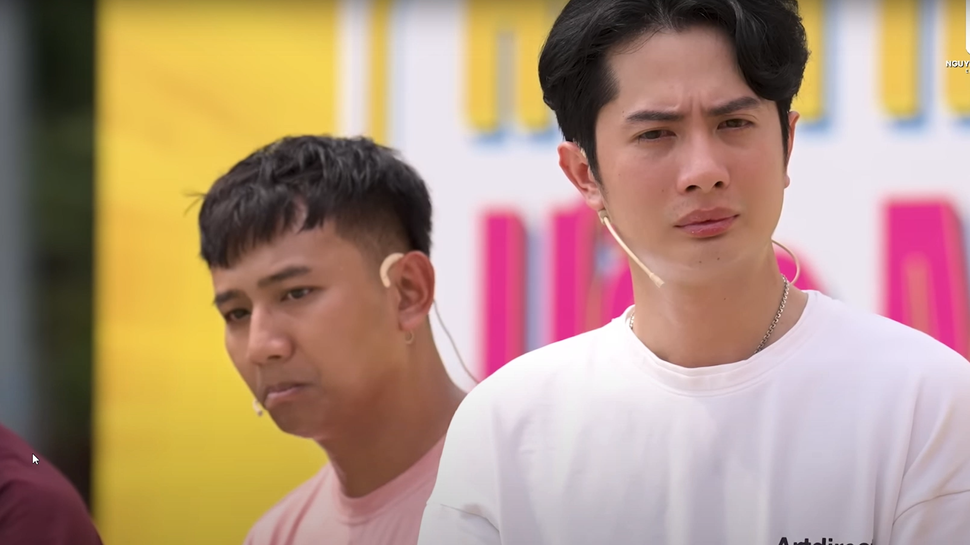 Huỳnh Phương - Thái Vũ nhói lòng trước 1 câu nói của cậu bé bán vé số, Vinh Râu hé lộ lúc bố đột quỵ- Ảnh 4. Huỳnh Phương - Thái Vũ nhói lòng trước 1 câu nói của cậu bé bán vé số, Vinh Râu hé lộ lúc bố đột quỵ- Ảnh 4.