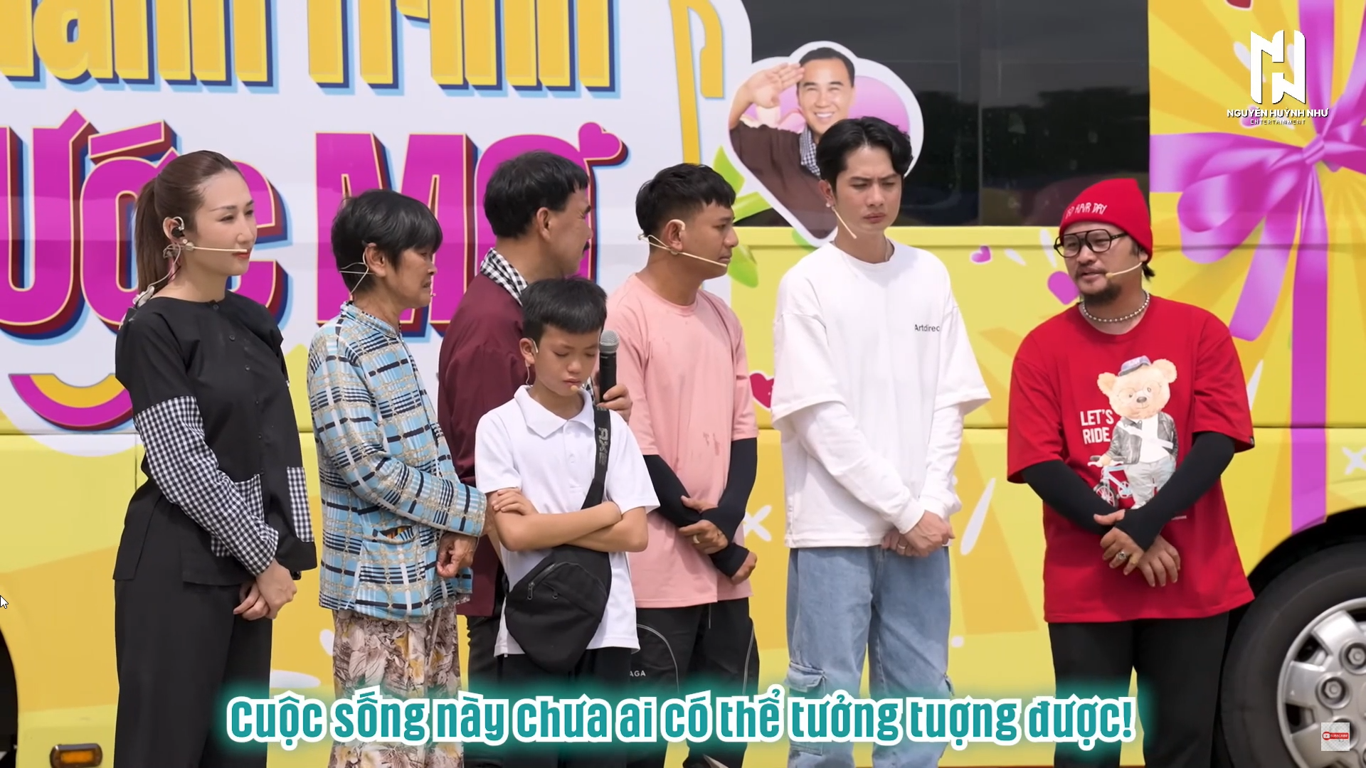 Huỳnh Phương - Thái Vũ nhói lòng trước 1 câu nói của cậu bé bán vé số, Vinh Râu hé lộ lúc bố đột quỵ- Ảnh 3. Huỳnh Phương - Thái Vũ nhói lòng trước 1 câu nói của cậu bé bán vé số, Vinh Râu hé lộ lúc bố đột quỵ- Ảnh 3.