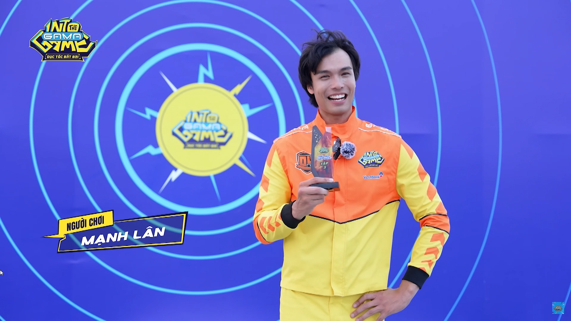 Căng nhất sóng truyền hình: 1 người đẹp liếc xéo vì không phục, tình cũ ViruSs nghi