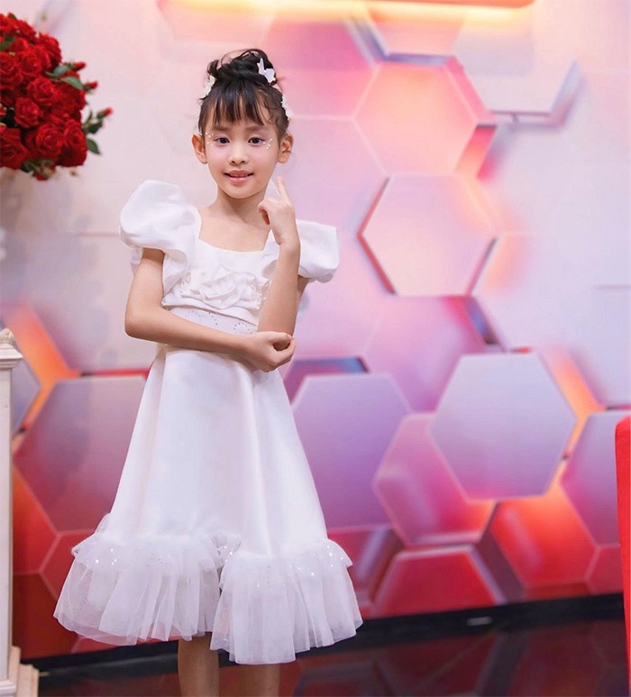 Tâm sự xúc động của bé gái 8 tuổi khi có thêm... em trai - 2